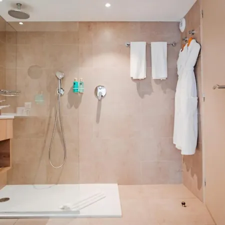 La Douce Hotel