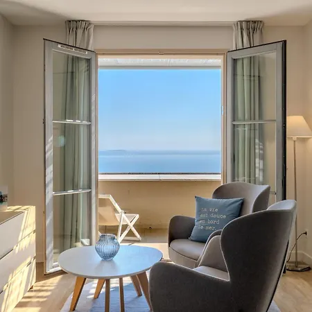 La Douce 4* Le Rayol-Canadel-sur-Mer