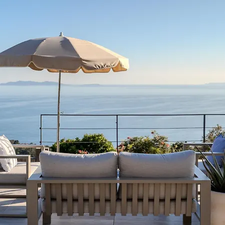Hotel La Douce Le Rayol-Canadel-sur-Mer